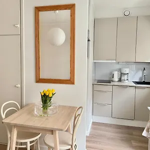 Just Renovated Stylish Nordic By Tram Stop Helsinki